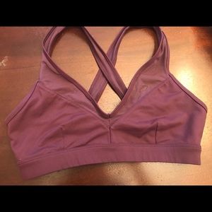 alo sports bra